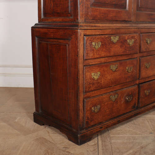 English Oak Linen Press