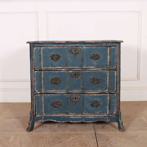 Dutch Serpentine Commode