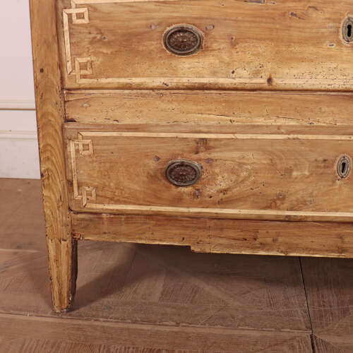 Italian Bleached Commode