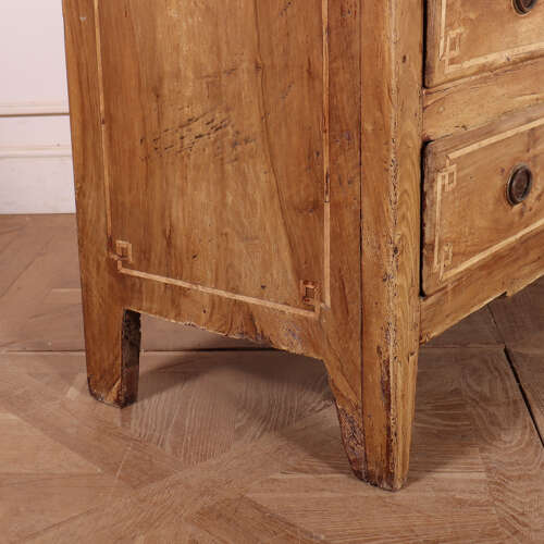 Italian Bleached Commode