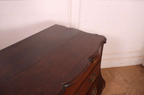 Dutch Bombe Commode